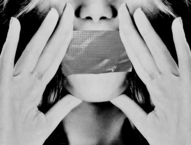 «Καμία δεν μιλάει ανοιχτά για τον ηθοποιό που μας παρενόχλησε»!-Ποιον «καίει» γνωστή ηθοποιός;